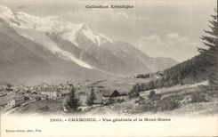 CPA Chamonix Vue generale et le Mont Blanc
