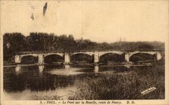 CPA Toul the bridge on the Moselle road of Nancy