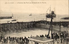 CPA Le Havre Entering of the port at the time of the tide