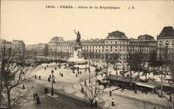 Paris CPA Places Republic