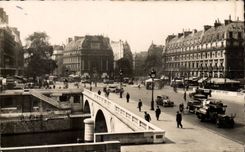 Paris CPA Places St Michel and the bridge