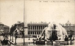 Paris CPA the place of the Harmony