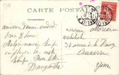 CPA Paris Sacre Coeur de montmartre et le clocher de l'eglise st pierre