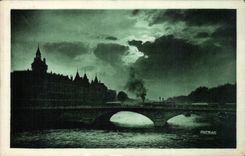 Paris CPA Coucher de soleil sur la Seine