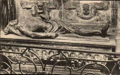 CPA Rouen the cathedral Fragment of the tomb of Louis de Breze