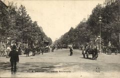 Paris CPA Les grands boulevards