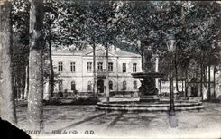 Vichy - Hotel de Ville - CPA 