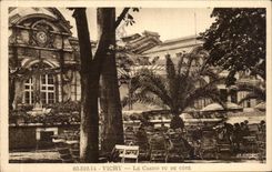 Vichy - Le Casino - Vu de Cote - CPA 