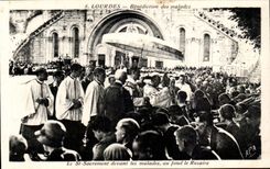 Lourdes - Blessing of the Patients - CPA