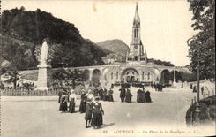 Lourdes - Place of the Basilica - CPA