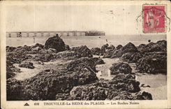 CPA Trouville Queen of the beaches black rocks