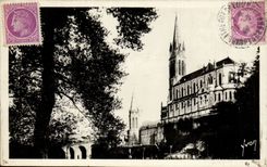 CPSM Lourdes the basilica seen of the edges of Gave