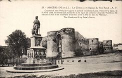 CPA Angers the castle and Statue of king Rene