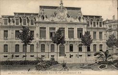 CPA Lyon Places Jean mace the new town hall of the 7th district