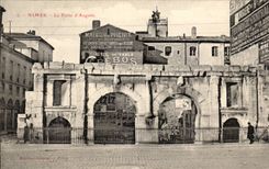 Nimes CPA die Tur von Auguste