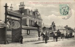 CPA Pont-l'Ev4eque cheese the street St Melaine and the station of the national stud farm of the pine Horses Horse Horse