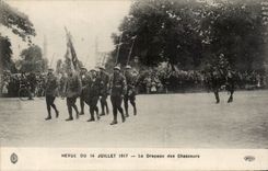 Re-examined CPA of July 14th 1917 the flag of the hunters Paris Militaria