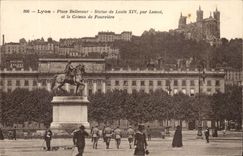 Lyon CPA Places Bellecour Statue of Louis XIV by lemot and the slope of Fourviere