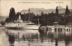 CPA Evian les Bains Arrival of boat