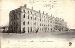 CPA Issoudun Caserne Chateaurenault 68eme d'infanterie