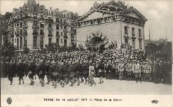 CPA Revue of July 14th 1917 Places Nation Paris Militaria