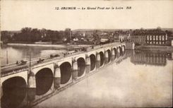 CPA Saumur the large bridge on the Loire