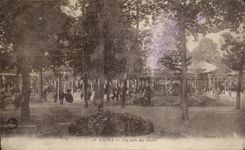 CPA Vichy Un coin des parcs