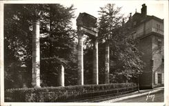 Besancon CPA Public garden Castan Ruins of the Roman theater