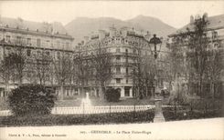 CPA Grenoble the place Victor Hugo