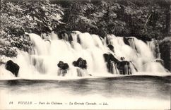 CPA Vizille Park of the castle the large cascade