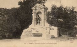 Lyon CPA Monument Burdeau botanical garden) Lion
