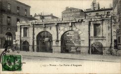 CPA Nimes die Tur von Auguste