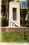 CPA Rethondes Monument of the armistice by Edgar Brandt has Paris