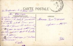 CPA Reims Left the frontage of the cathedral after the German sacrilege