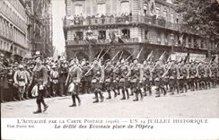 CPA July 14th the procession of the Scot places Opera Paris Militaria Scottish troopes Scotland Scotland