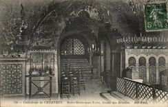 CPA Chartres Notre Dame Kathedrale unter Grundhohle der Druiden
