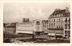 CPA Rennes Un coin des jardins sur la Vilaine Entree de la rue de Rohan