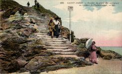 CPA Saint Malo Treppenhaus des grossen Bey der zu das Grab von Chateaubriant fuhrt