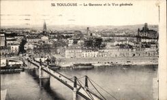 CPA Toulouse La Garonne et la vue generale