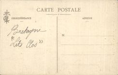 CPA Fantasy In Brittany closed Beds and cradles Folklore Costume