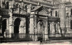 CPA Toulouse Basilique St Sernin