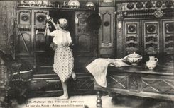 Brittany CPA closed beds Folklore Costume the evening of the weddings