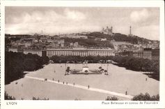 Lyon CPA Places Bellecour and slope of Fourviere