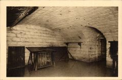CPA Fort of Douaumont Headquarters with table racks has plane