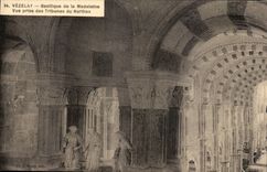 CPA Vezelay Basilica of the Madeleine Seen from of the platforms of Narthex