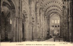 CPA Vezelay Basilica of the Madeleine Interior of the nave