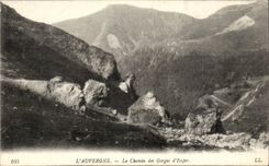 CPA Auvergne the way of the throats of hell