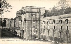 CPA Interior Vincennes of the fort and the pits