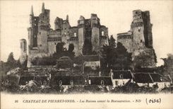 CPA Pierrefonds welches das Schloss vor der Wiederherstellung ruiniert