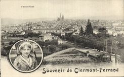 CPA Clermont Ferrand Auvergne Caps Costume Folklore Child